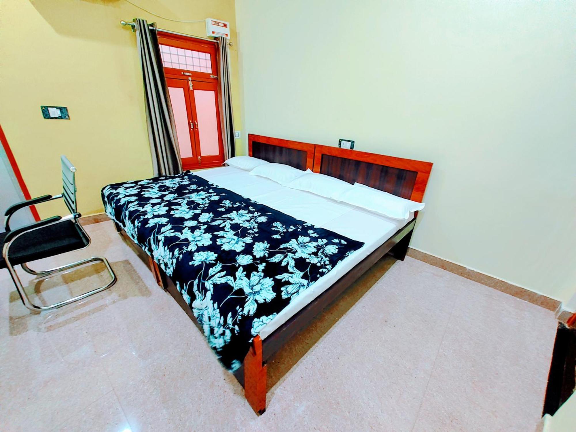 Hotel Raghukul Ayodhya Luaran gambar
