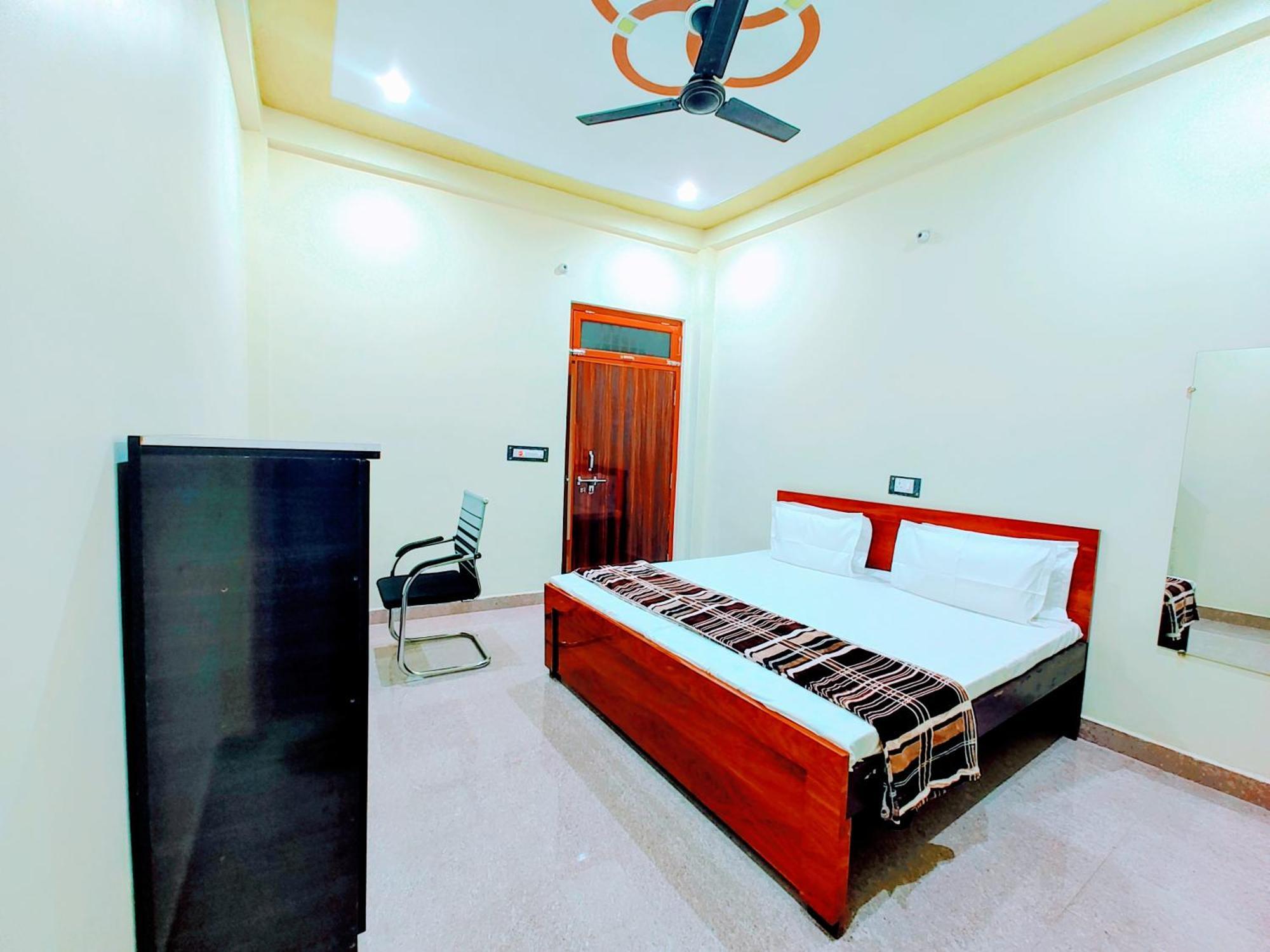 Hotel Raghukul Ayodhya Luaran gambar