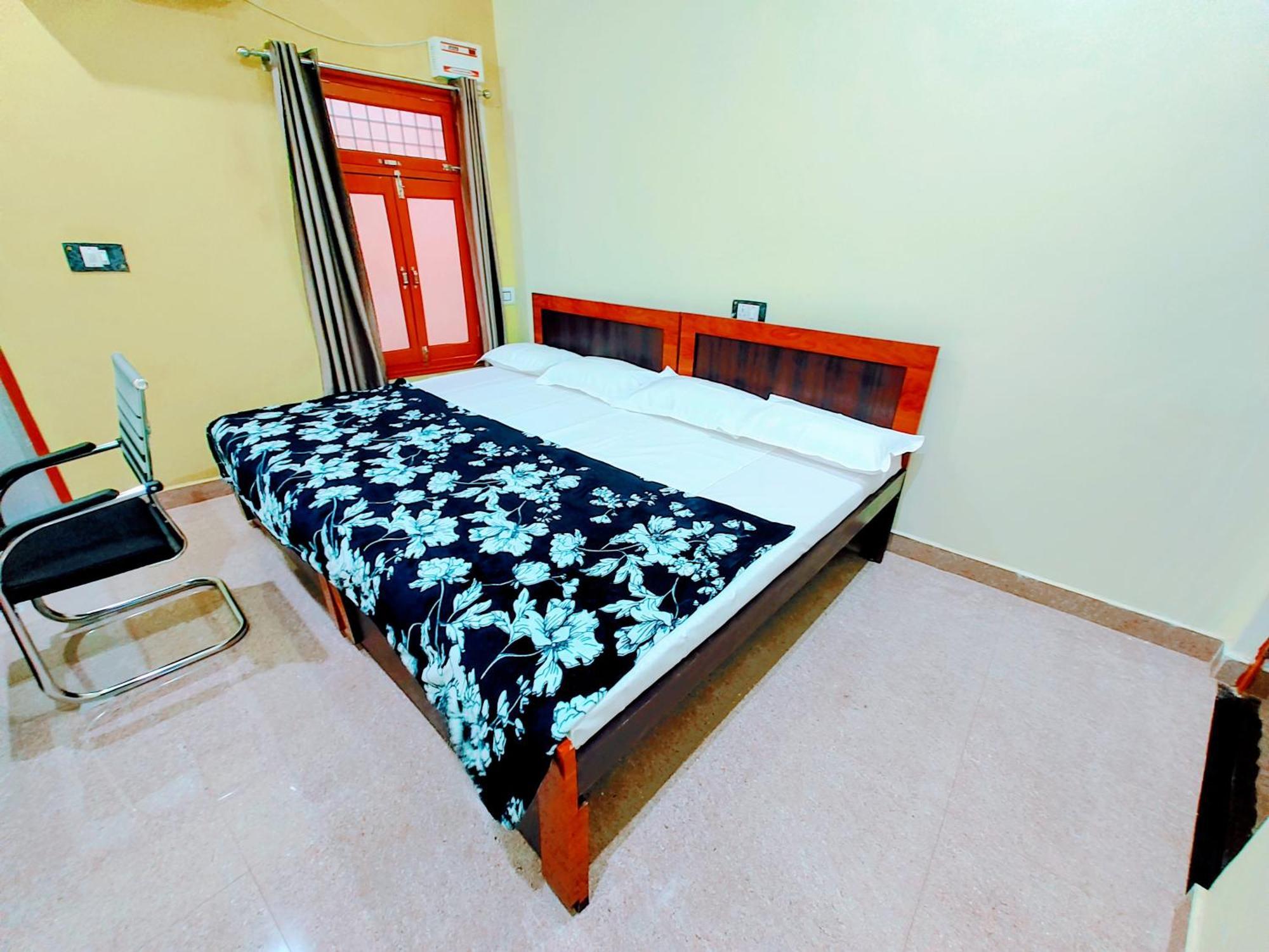 Hotel Raghukul Ayodhya Luaran gambar