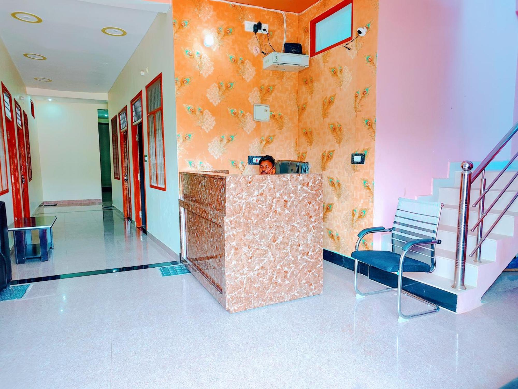 Hotel Raghukul Ayodhya Luaran gambar
